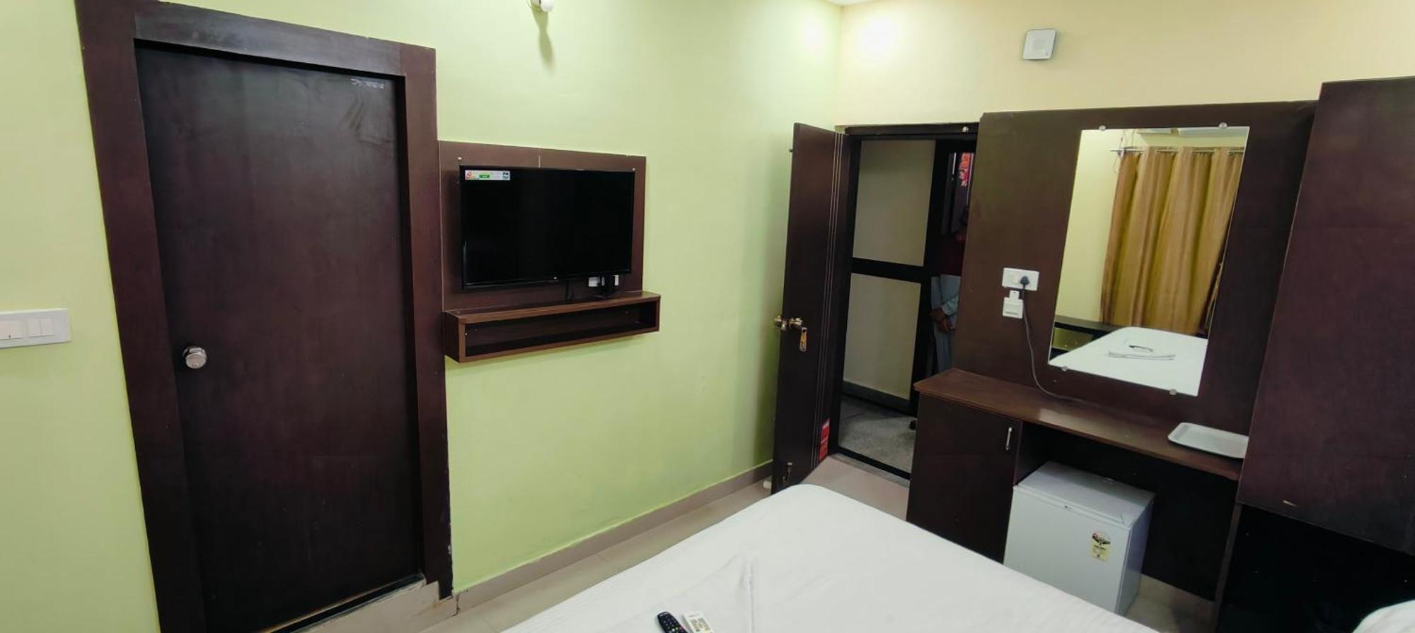 Pph Royal Gs Comforts Opp Mall Of Asia Бангалор Экстерьер фото