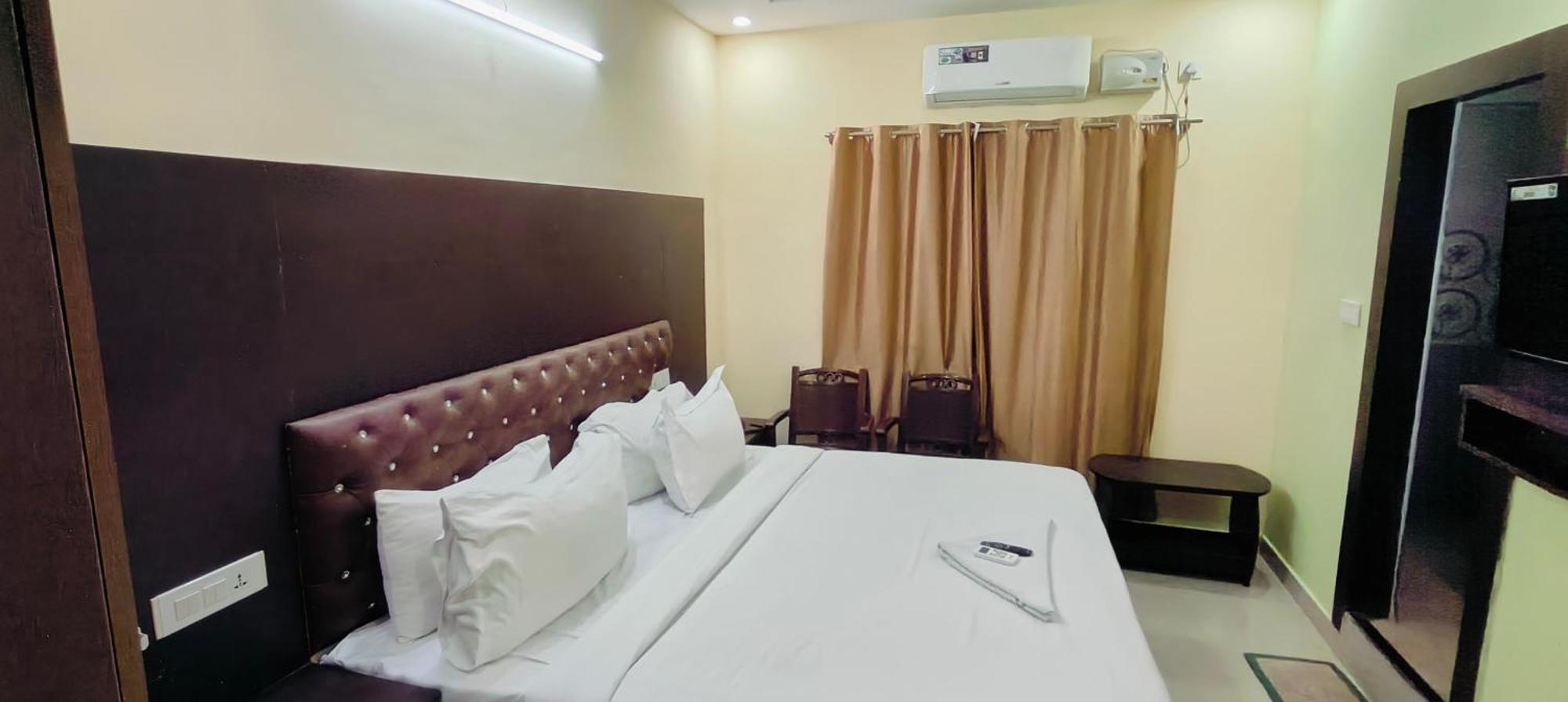 Pph Royal Gs Comforts Opp Mall Of Asia Бангалор Экстерьер фото